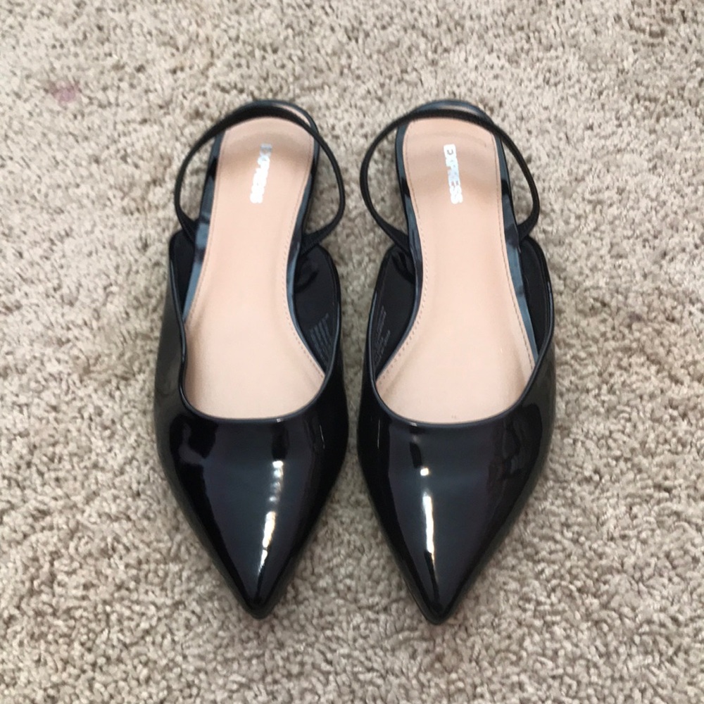 Express Women’s Pointed Toe Flats